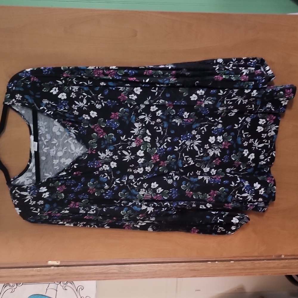 Liz Claiborne shirt
